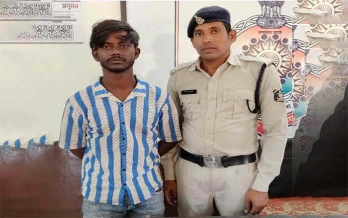 नंदिनी नगर पुलिस की बड़ी कार्यवाही — तलवार लहराकर लोगों को डराने वाला युवक गिरफ्तार