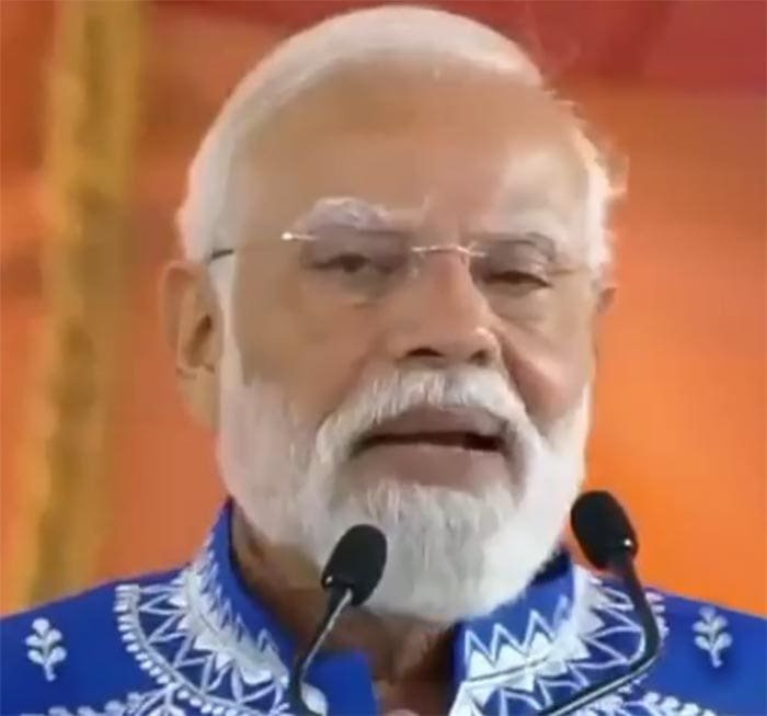 प्रधानमंत्री नरेंद्र मोदी ने गुजरात में की मुख्यमंत्री साय की तारीफ