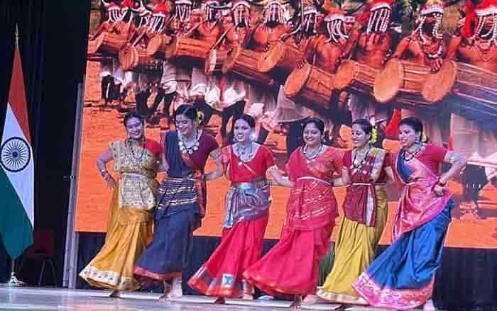छत्तीसगढ़ की संस्कृति ने विदेश में बिखेरा रंग