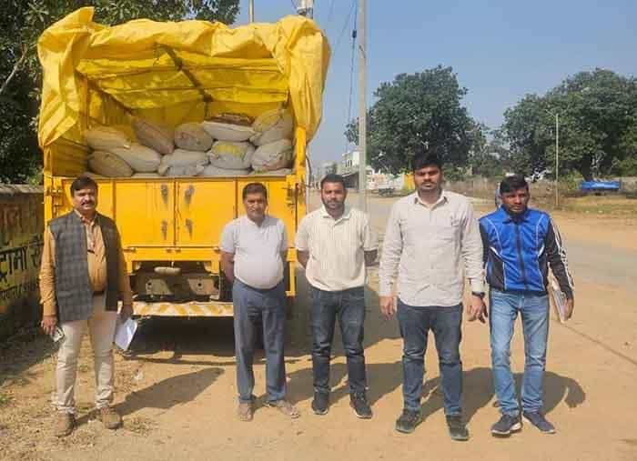 कार्रवाई : अवैध रूप से भंडारित 75 बोरी धान जब्त