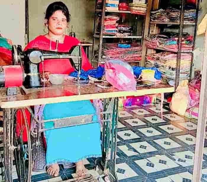 माओवाद प्रभावित क्षेत्र से निकलकर आत्मनिर्भरता की मिसाल बनीं श्रीमती सरोज पोडियाम