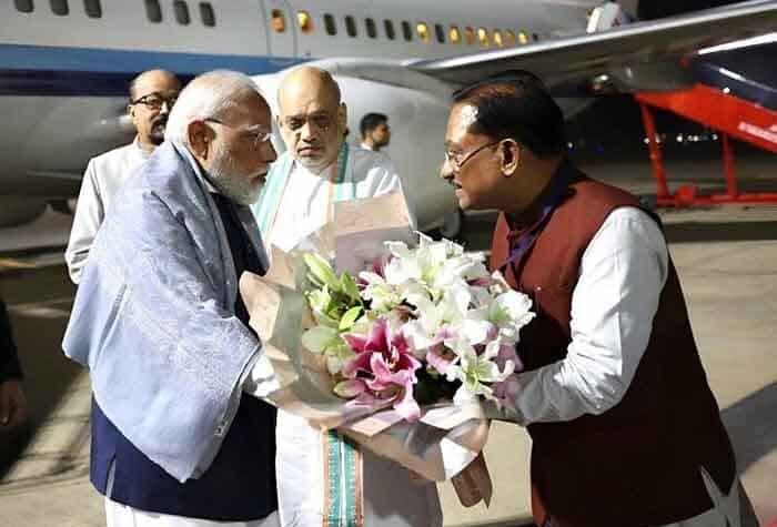 संस्कारों की धरती पर विशेष मेहमान: छत्तीसगढ़ ने किया पीएम मोदी का अभिनंदन
