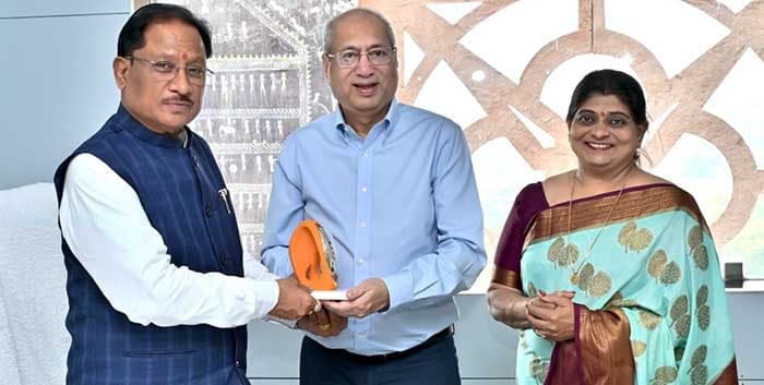 एनएमआईएमएस प्रतिनिधियों ने मुख्यमंत्री साय से की सौजन्य मुलाकात