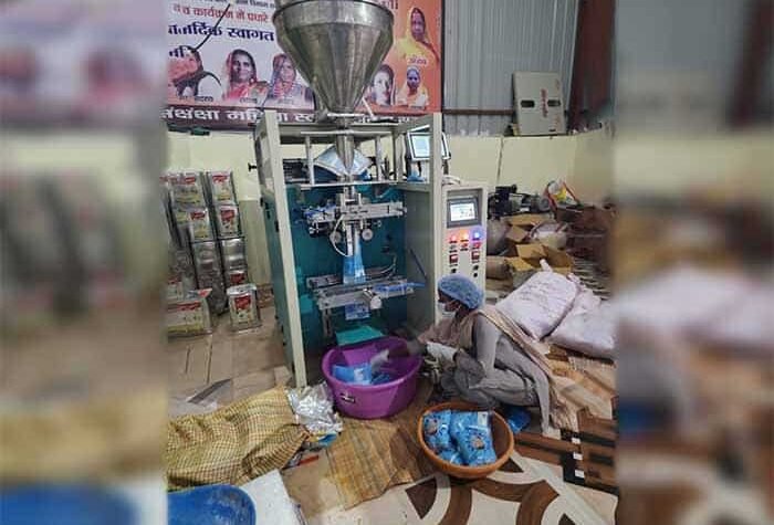 स्वावलंबन की रसोई से सशक्तिकरण की खुशबू—आकांक्षा समूह ने बदली महिलाओं की तक़दीर