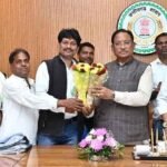 मुख्यमंत्री साय से सतनाम पंथ के पदाधिकारियों ने की सौजन्य मुलाकात