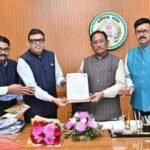 CAIT प्रतिनिधियों ने मुख्यमंत्री साय से की सौजन्य मुलाकात, स्वदेशी संकल्प यात्रा का दिया आमंत्रण