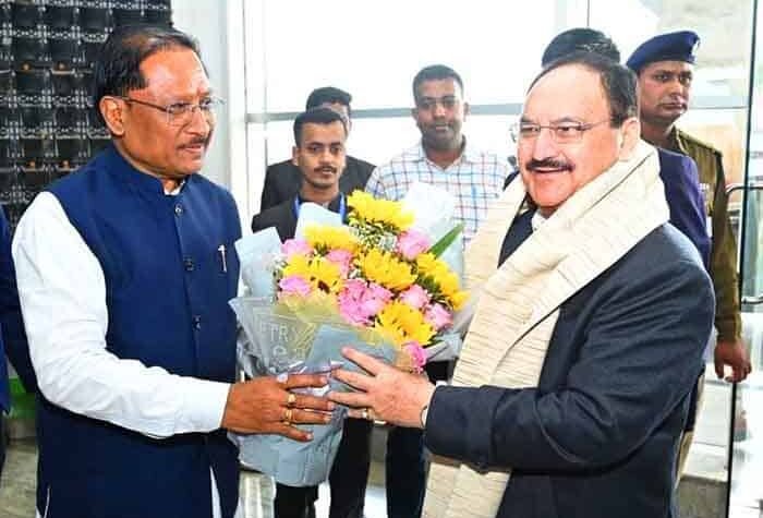 स्वागत, संवाद और सहयोग—CM साय ने जे.पी. नड्डा का आत्मीय अभिनंदन कर रचा सौहार्द का क्षण