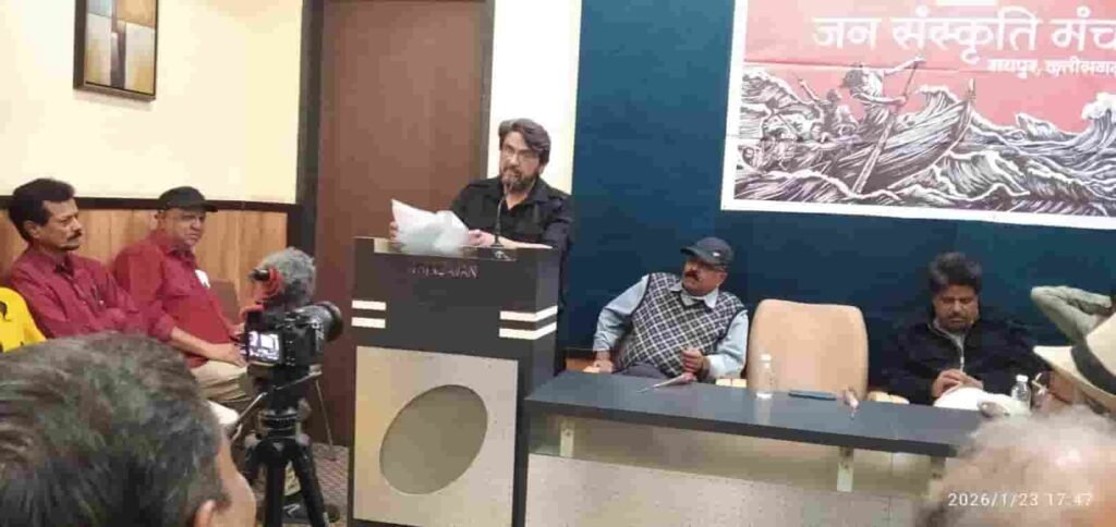 जिसे अपना पक्ष नहीं पता, वह लेखक कैसा?