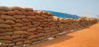 धान बिक्री से मिली आय से किसान करेगा भतीजी का विवाह