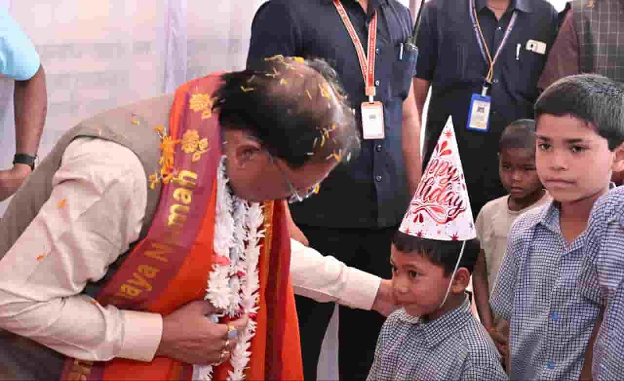 बच्चों के चेहरों की मुस्कान बनी मुख्यमंत्री साय के जन्मदिन का सबसे बड़ा उपहार