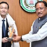 मुख्यमंत्री विष्णु देव साय से जापान दूतावास के मंत्री आबे नोरिआकि की शिष्टाचार भेंट