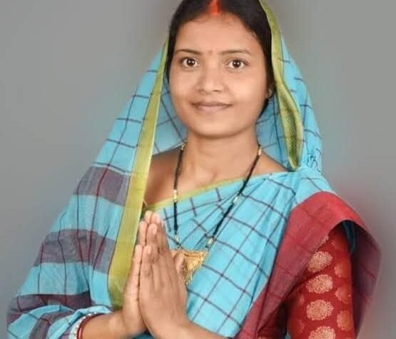 रंगों की फुहार, रिश्तों में प्यार: होली पर मंत्री लक्ष्मी राजवाड़े की शुभकामनाएँ