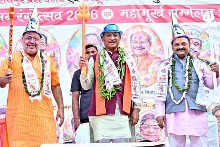 रंगों से रिश्तों तक: सद्भाव और अपनत्व का संदेश लेकर आई होली