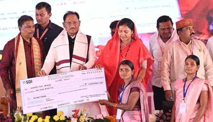 महतारी वंदन योजना से मजबूत हुई मातृशक्ति, महिलाओं को मिला आर्थिक सहारा