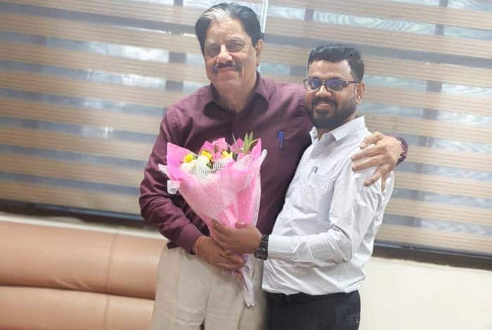 राज्य नीति आयोग के उपाध्यक्ष गणेश शंकर मिश्रा से मुख्यमंत्री के सलाहकार डॉ. धीरेंद्र तिवारी ने की सौजन्य भेंट