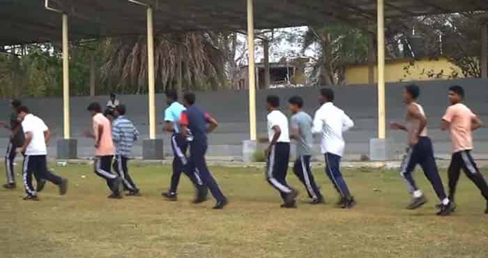 बस्तर हिंसा छोड़ विकास और नई पहचान की ओर बढ़ रहा है