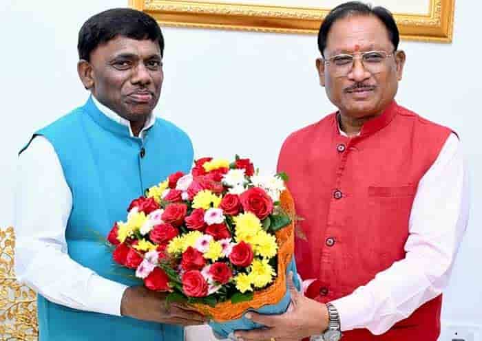 दो राज्यों के बीच संवाद – विष्णु देव साय से रमेश तावड़कर की सौजन्य भेंट