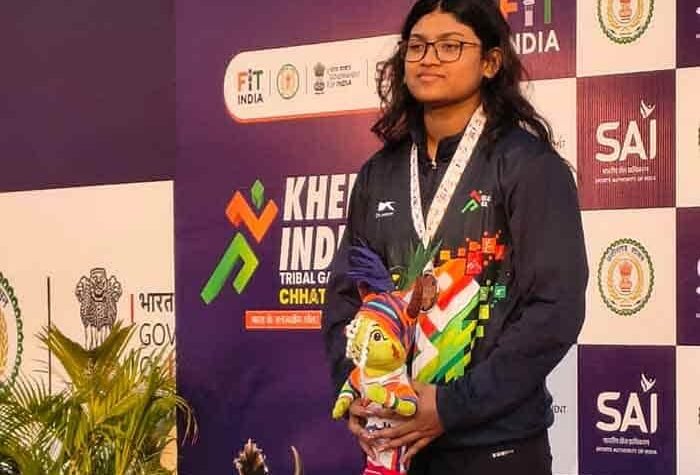 लहरों पर जीत की कहानी – गोल्ड की चमक और मेहनत का कमाल