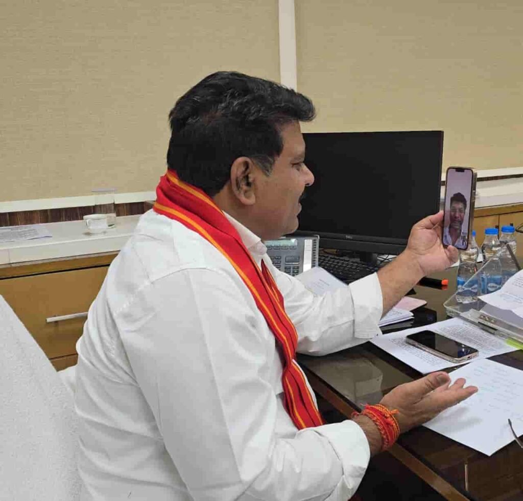 बीजापुर के अंकित की यूपीएससी सफलता पर उपमुख्यमंत्री विजय शर्मा ने वीडियो कॉल पर दी बधाई