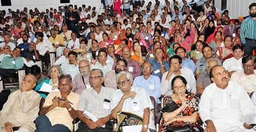 श्रमिक महासम्मेलन में निर्धारित मानकों के अनुसार कार्य कराया गया