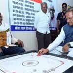 सीएम साय का अनोखा अंदाज़! जशपुर में बुजुर्गों के साथ कैरम खेलकर जीता दिल