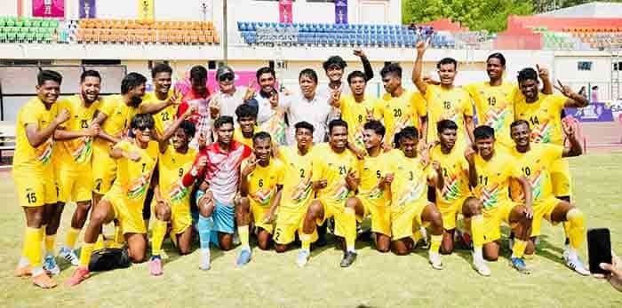 जनजातीय जोश का जलवा: कर्नाटक चमका, छत्तीसगढ़ की चुनौती अधूरी