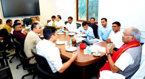 रायपुर में यातायात सुधार के लिए उच्चस्तरीय बैठक आयोजित