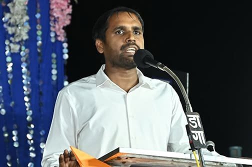 यूथ फेस्ट-2026 में सौरभ द्विवेदी ने युवाओं को संदेश दिया