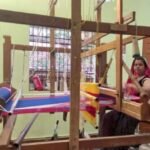 हाथ करघे से ग्राम नारी की महिलाएं आत्मनिर्भर बनीं