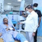 सिंघीतराई प्लांट हादसे में मंत्री लखनलाल देवांगन ने घायलों का हालचाल लिया