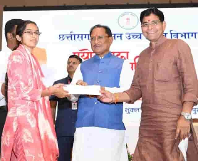 430 युवाओं को शासकीय सेवा का अवसर, नियुक्ति पत्र वितरित