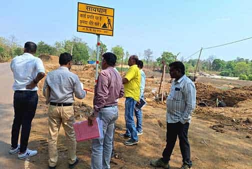 नरहरपुर कॉलेज भवन के ठेकेदार को नोटिस जारी करने के निर्देश दिए गए