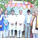 मुख्यमंत्री विष्णु देव साय ने ‘कामयाबी वैन’ को हरी झंडी दिखाई