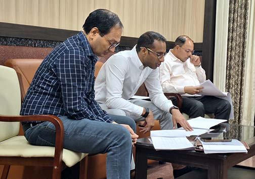 लोक निर्माण विभाग के सचिव ने सड़क निर्माण कार्यों का निरीक्षण किया
