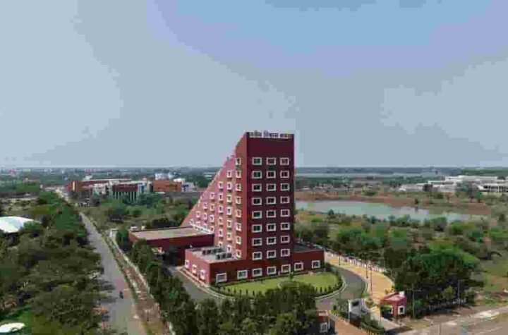 नवा रायपुर बन रहा भविष्य का स्मार्ट हब, विकास और निवेश को मिल रही नई उड़ान