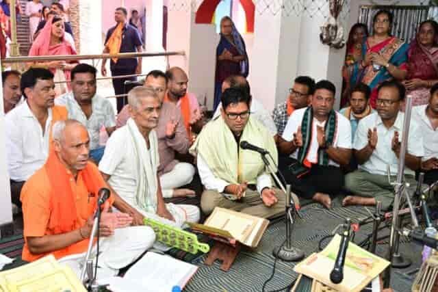 वित्त मंत्री ओपी चौधरी ने अपने जन्मदिवस पर सुंदरकांड पाठ कर प्रदेशवासियों की सुख-समृद्धि की कामना की