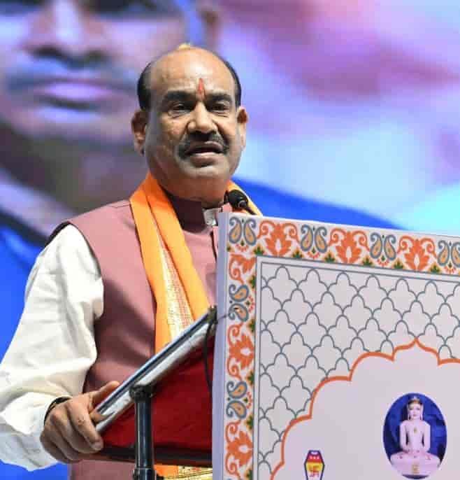 हिंसा और अशांति के दौर में महावीर के संदेश ही मानवता का सहारा: ओम बिरला