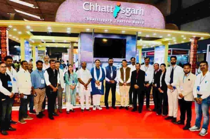 ट्रैवल एंड टूरिज्म फेयर कोलकाता-2026 में ‘बेस्ट डेकोरेशन ऑफ स्टॉल एंड अपीयरेंस’ सम्मान से बढ़ी प्रदेश की प्रतिष्ठा