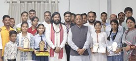प्रतिभा का सम्मान, सपनों को नई उड़ान— मेधावी विद्यार्थियों के नाम रहा सम्मान समारोह
