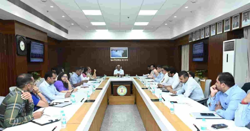 योजनाओं की रफ्तार पर मंथन, मुख्य सचिव विकासशील ने सचिवों के साथ तय की प्रभावी क्रियान्वयन की दिशा