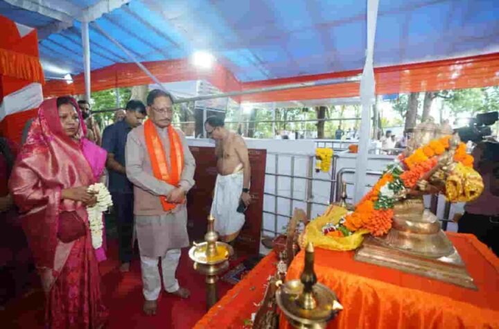 आस्था के दरबार में मुख्यमंत्री साय, भोरमदेव धाम से प्रदेश की समृद्धि का मांगा आशीर्वाद