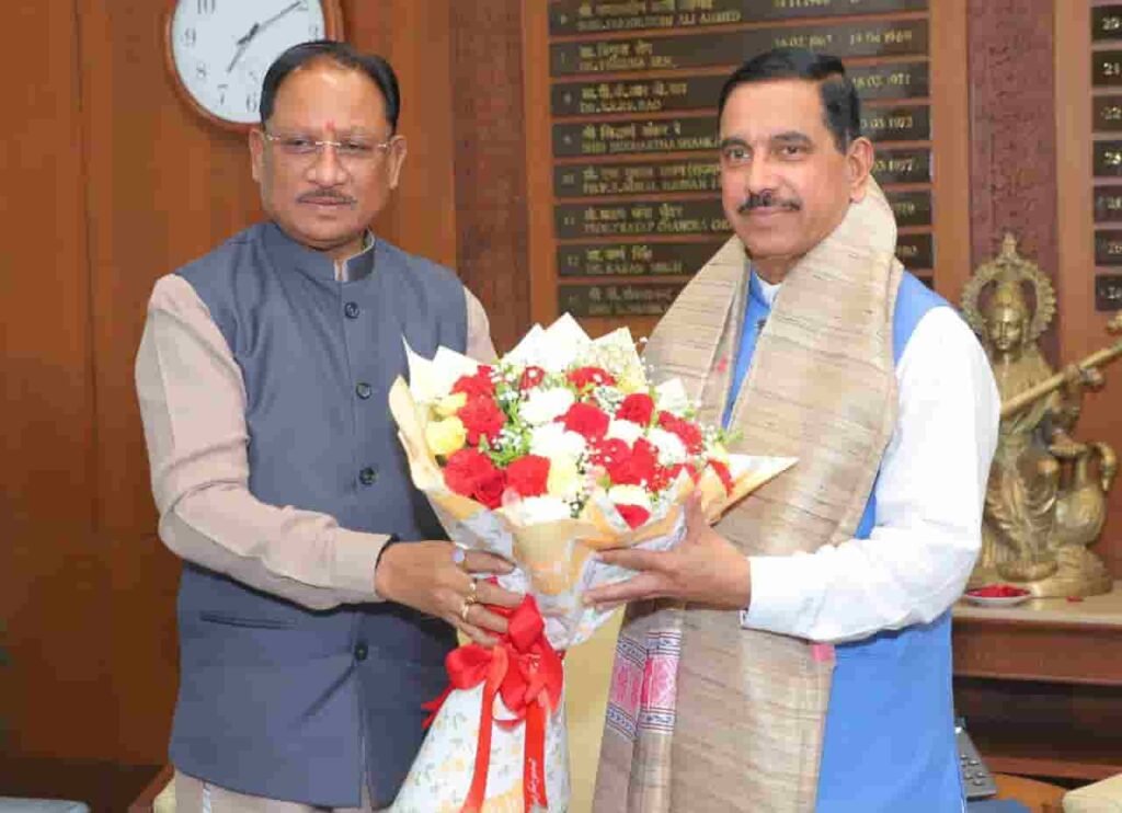 चावल का उठाव तेज करने की कवायद, 5 लाख मीट्रिक टन अनाज के लिए रेल रैक बढ़ाने पर जोर