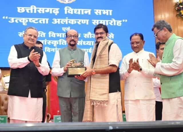 जहां संवाद बनता है लोकतंत्र की शक्ति—छत्तीसगढ़ विधानसभा ने रची उत्कृष्ट संसदीय संस्कृति की पहचान