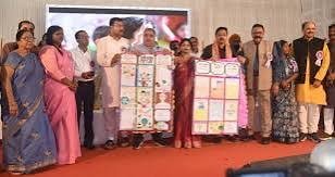 पर्यटन मंत्री राजेश अग्रवाल ने नवप्रवेशी बच्चों का किया आत्मीय स्वागत