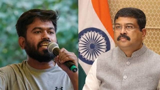 धर्मेंद्र प्रधान के इस्तीफे की खबर पर जंतर-मंतर में प्रदर्शनकारियों का जश्न