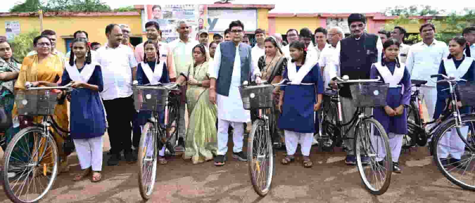 विकास ही प्रगति की पहली शर्त, मंत्री टंक राम वर्मा ने दिया बड़ा संदेश