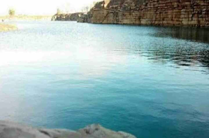 गहराई में उम्मीद की तलाश—ब्लू वाटर में लापता युवक को खोजने उतरेगा नौसेना का विशेष गोताखोर दल