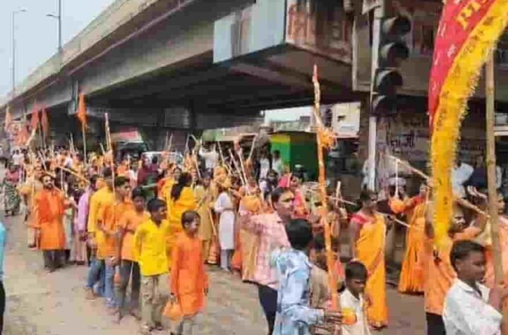कुम्हारी में गूंजा हर-हर महादेव, खारुन नदी से जल लेकर निकली भव्य कांवड़ यात्रा