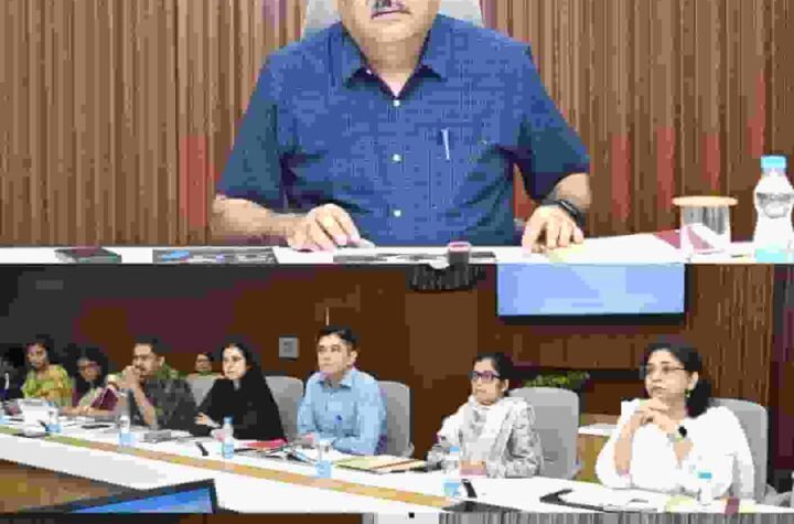 बच्चों के स्वास्थ्य कार्यक्रमों को लेकर मुख्य सचिव ने यूनिसेफ और विभागों के साथ बैठक की