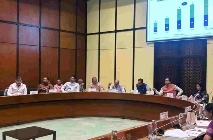 बृजमोहन अग्रवाल ने छत्तीसगढ़ में नए स्किल सेंटर खोलने की मांग की